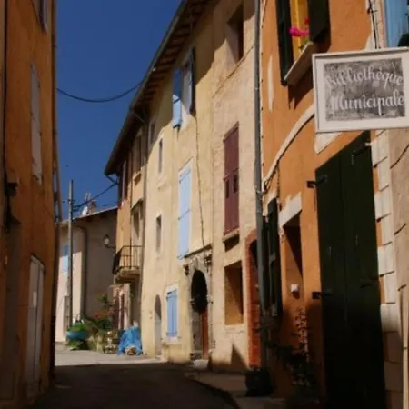 Maison De Village
