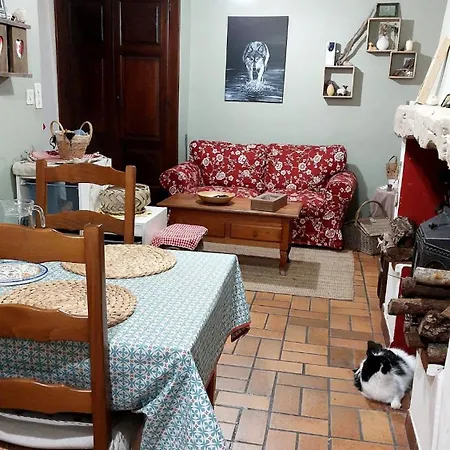 Maison De Village Сasa de vacaciones *