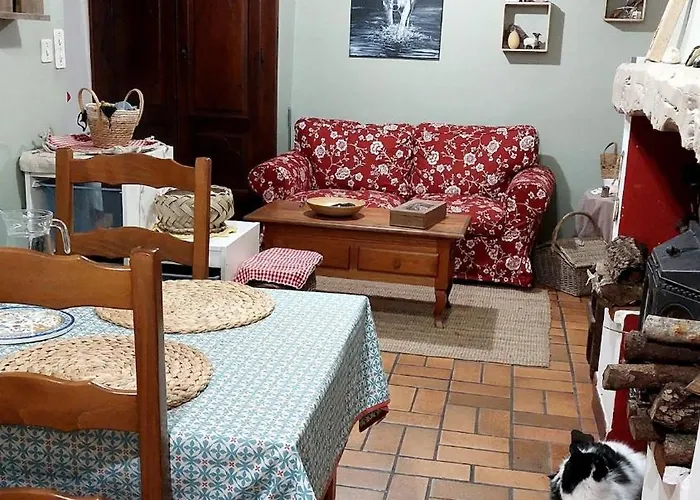 Maison De Village Hébergement de vacances *